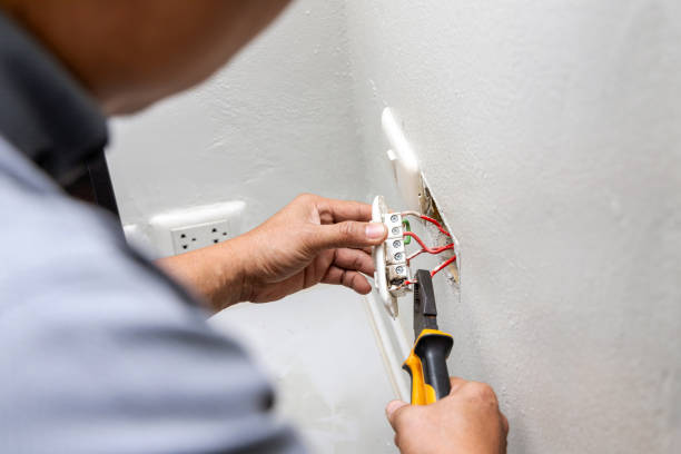 Best Circuit Breaker Repair  in Bastrop, TX